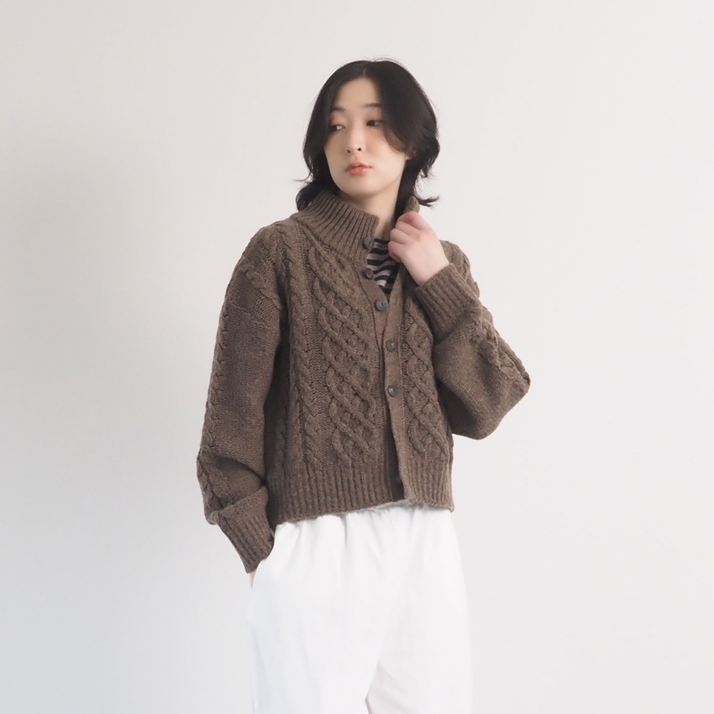 NARU(ナル) ドーゼットエアーヤーン エアリーアランニットカーデ 668400