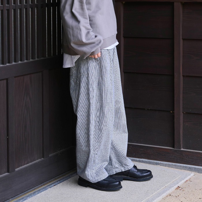 【予約】NARU(ナル) 先染めヒッコリーノッポパンツ 654810BF