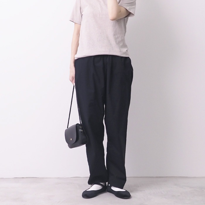 新品未使用タグ付き NARU ナル エターミンテーパードパンツ ロージーブラウン 新品未使用タグ付き NARU ナル エターミンテーパードパンツ