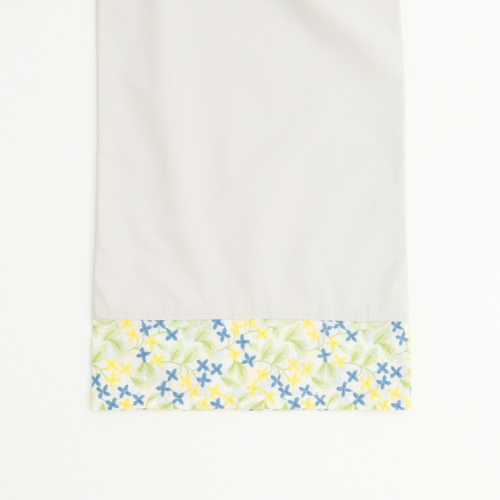 NARU(ナル) タイプライター×小花刺繍 足元かわいいパンツ 661915