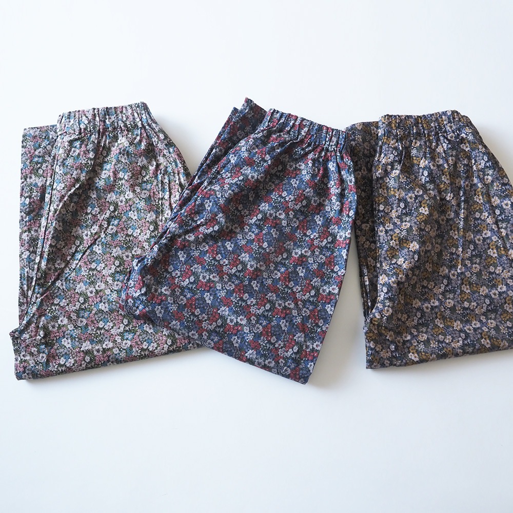 NARU(ナル) 30ビエラベタ小花柄 エッグパンツ 6658501