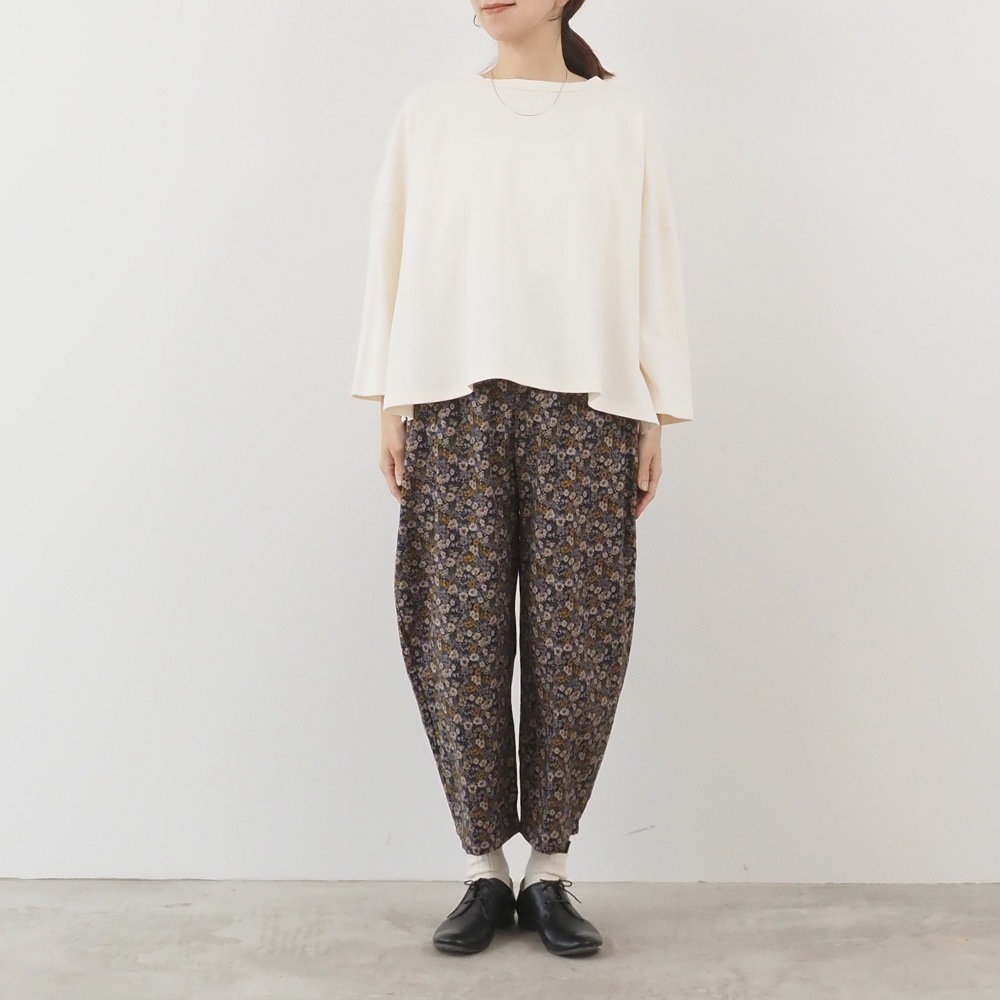 NARU(ナル) 30ビエラベタ小花柄 エッグパンツ 6658501