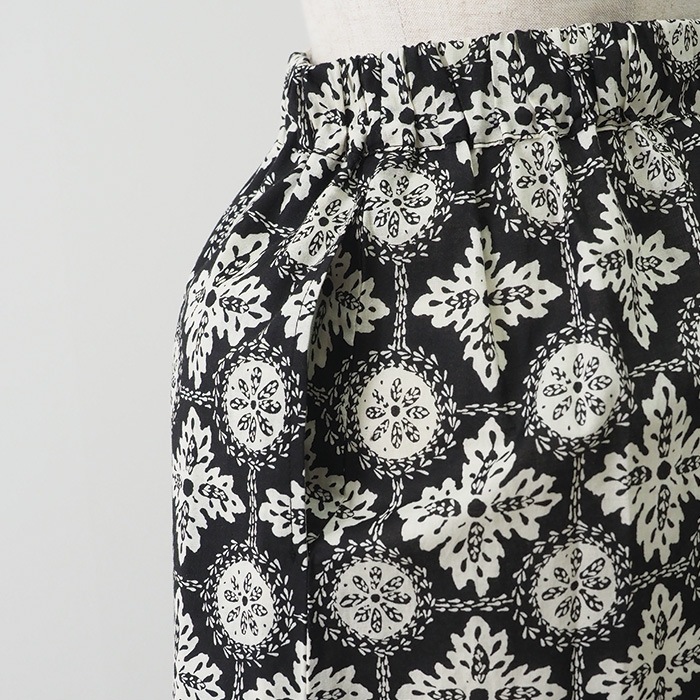 NARU(ナル) 60ローンエスニック柄 ティアードスカート 655927