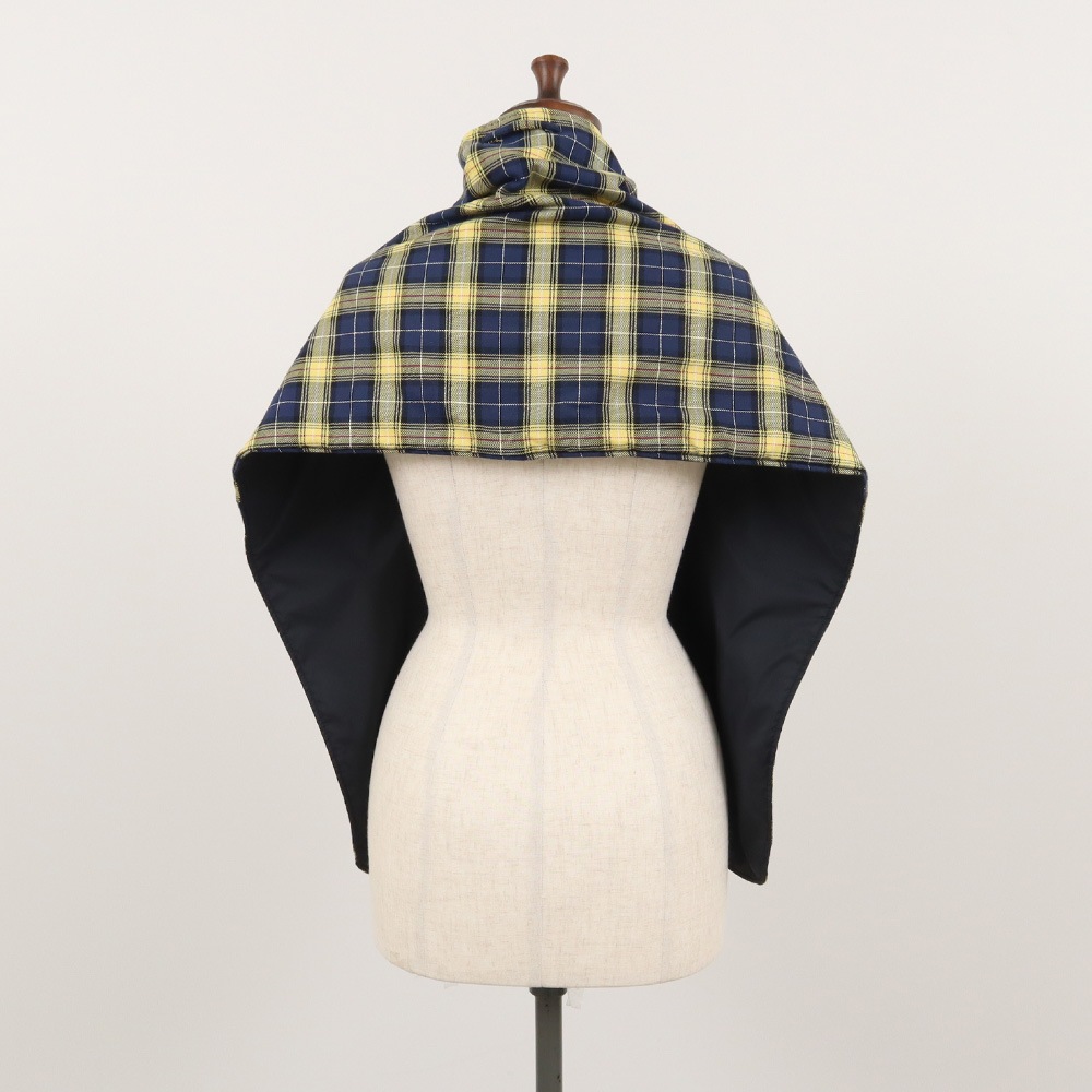 NARU(ナル) ロイヤルタータン パデットケープ 665107