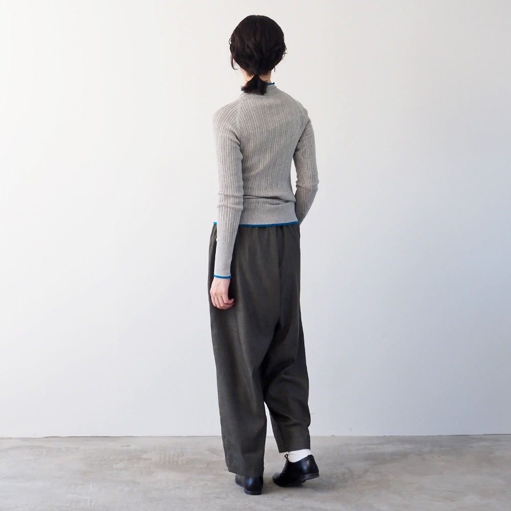 NARU(ナル) ランダムリブニット バイカラーハイネックニット 656707