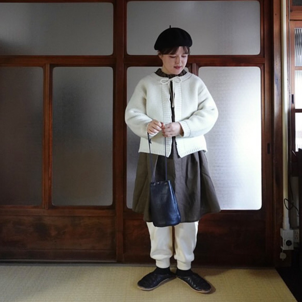 【予約】【kawasakiさんコラボ】NARU(ナル) タスマニアラムウールざっくりニットリボンカーデ 6W-ks-02