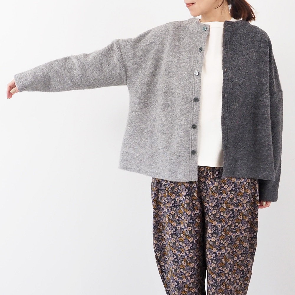 NARU(ナル) トラベルウールプレミア バイカラーカーディガン 665225