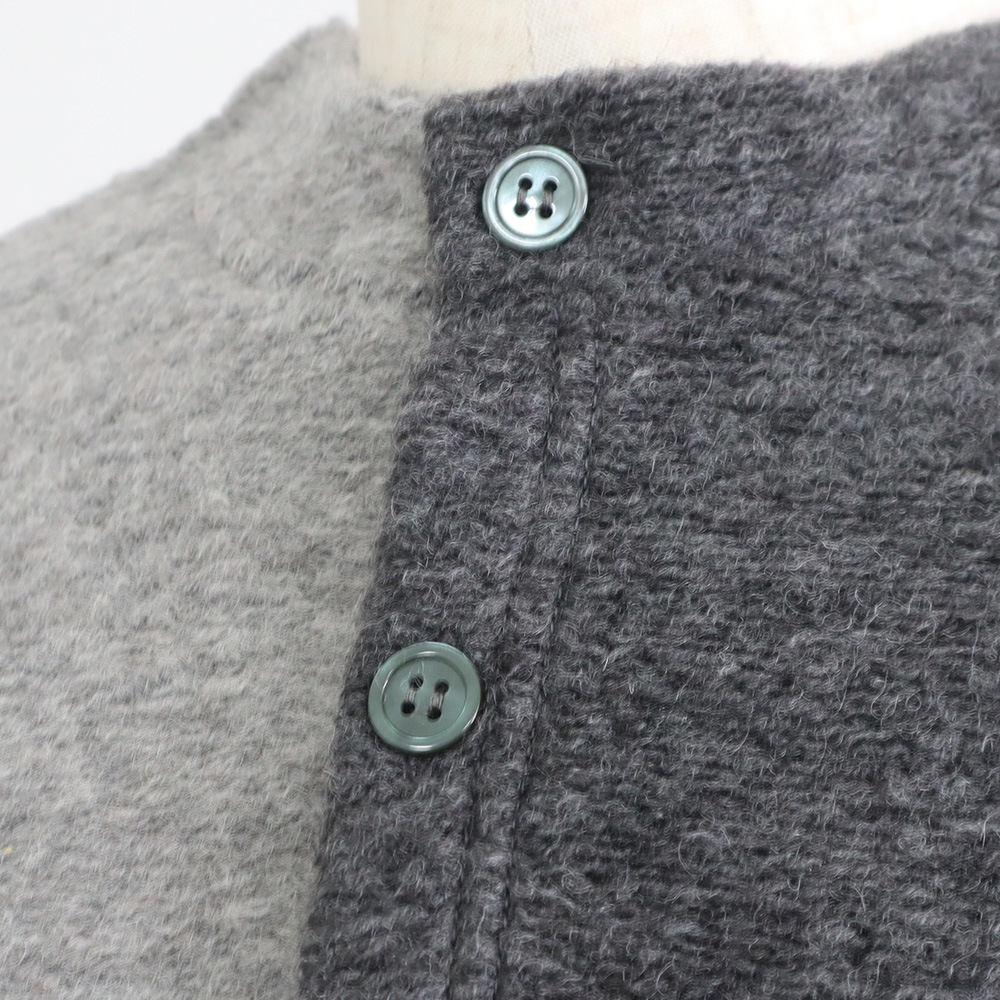 NARU(ナル) トラベルウールプレミア バイカラーカーディガン 665225