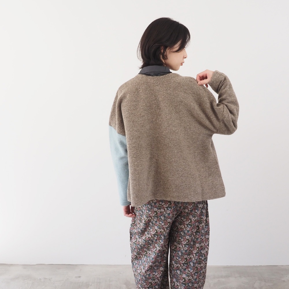 NARU(ナル) トラベルウールプレミア バイカラーカーディガン 665225