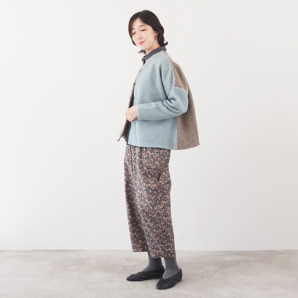 NARU(ナル) トラベルウールプレミア バイカラーカーディガン 665225