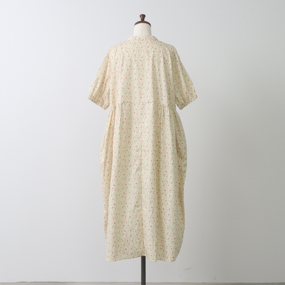 ＼まさかの数量オーバーで特別価格！／<br>ブロードBOTANICAL HARMONY コクーンワンピース 663915