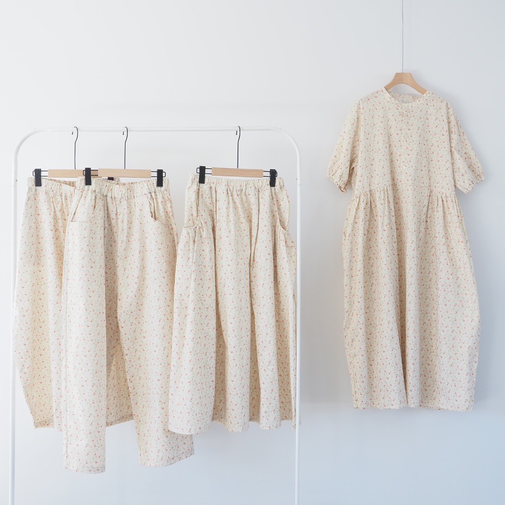 ＼まさかの数量オーバーで特別価格！／<br>ブロードBOTANICAL HARMONY コクーンワンピース 663915