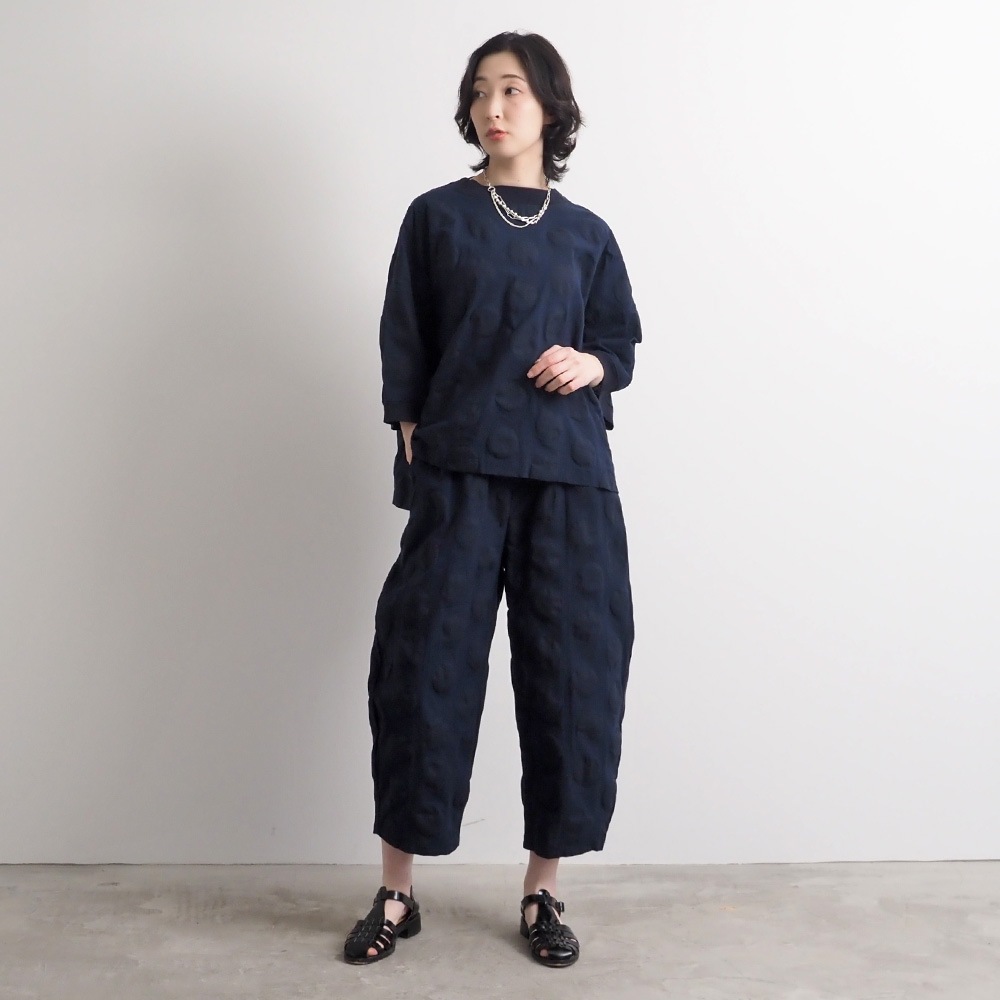 NARU(ナル) 綿麻シーチング塩縮 エッグパンツ 662820