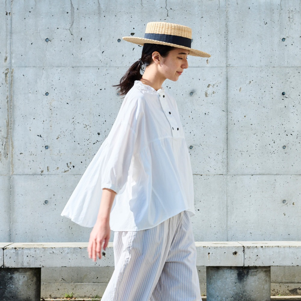NARU(ナル) 綿/麻キャンブリックワッシャー ギャザーブラウス 670860