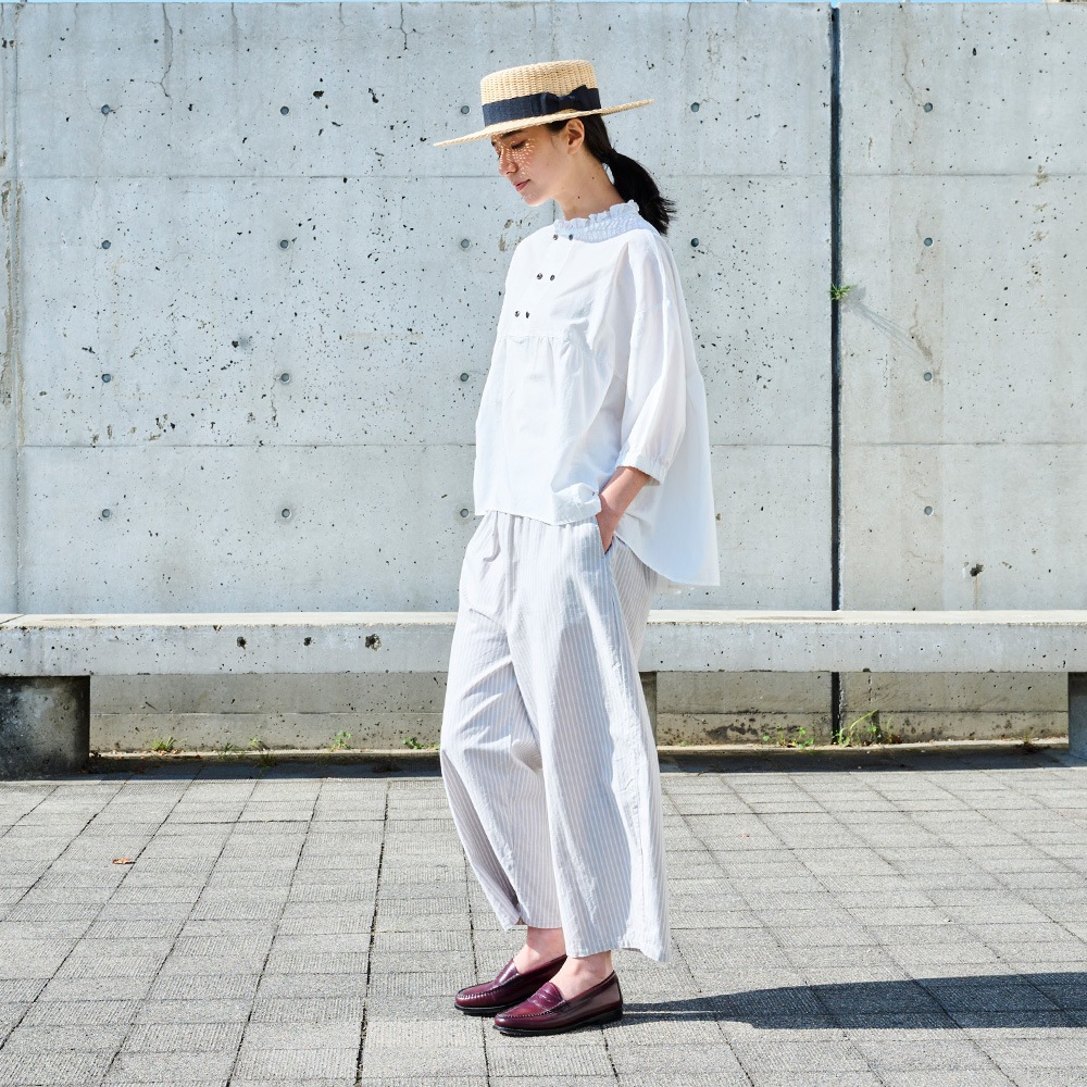 NARU(ナル) 綿/麻キャンブリックワッシャー ギャザーブラウス 670860