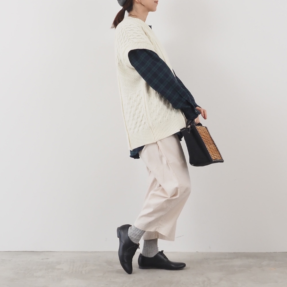 NARU(ナル) NATURAL COLORED WOOL 柄編みニットベスト 665405