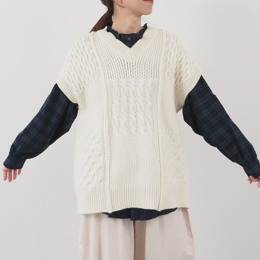 NARU(ナル) NATURAL COLORED WOOL 柄編みニットベスト 665405