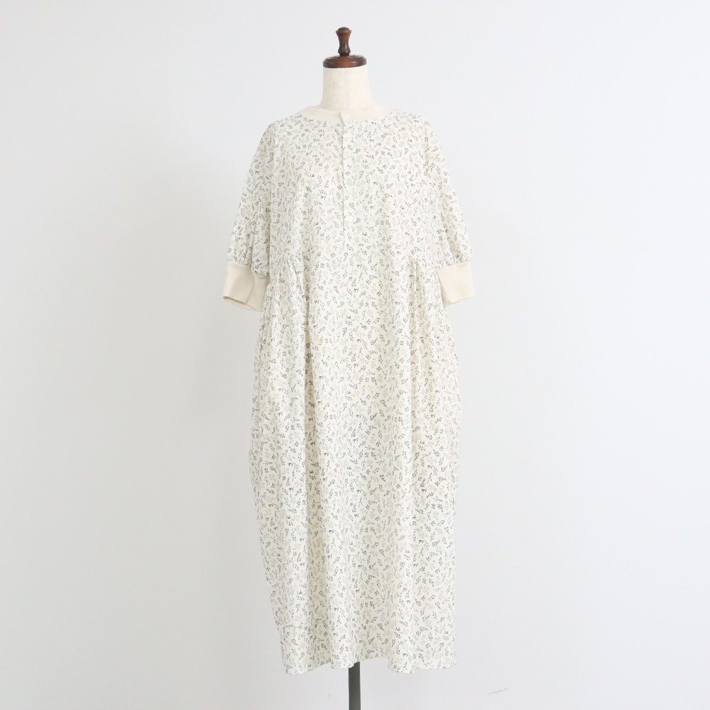 NARU(ナル) スケアコットンメランコリーフラワー ハンドベルワンピース 670920