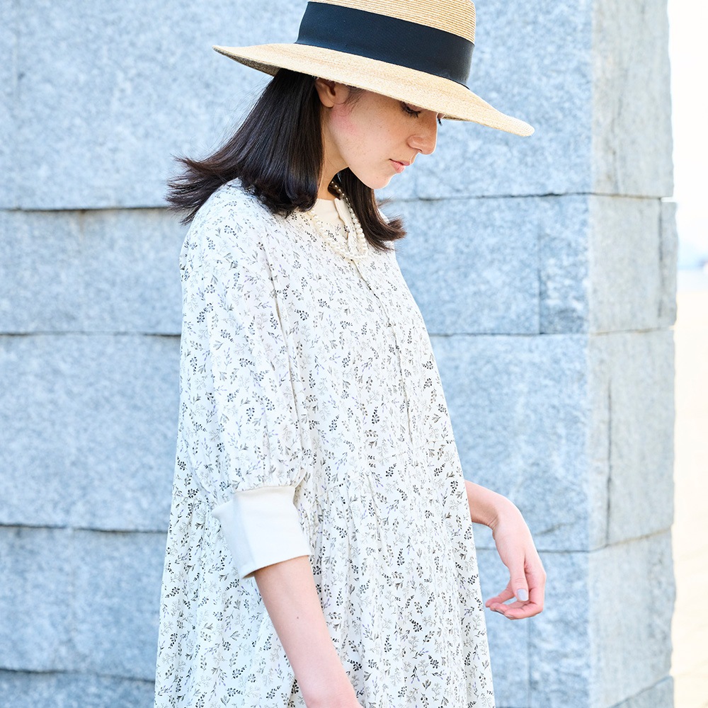 NARU(ナル) スケアコットンメランコリーフラワー ハンドベルワンピース 670920