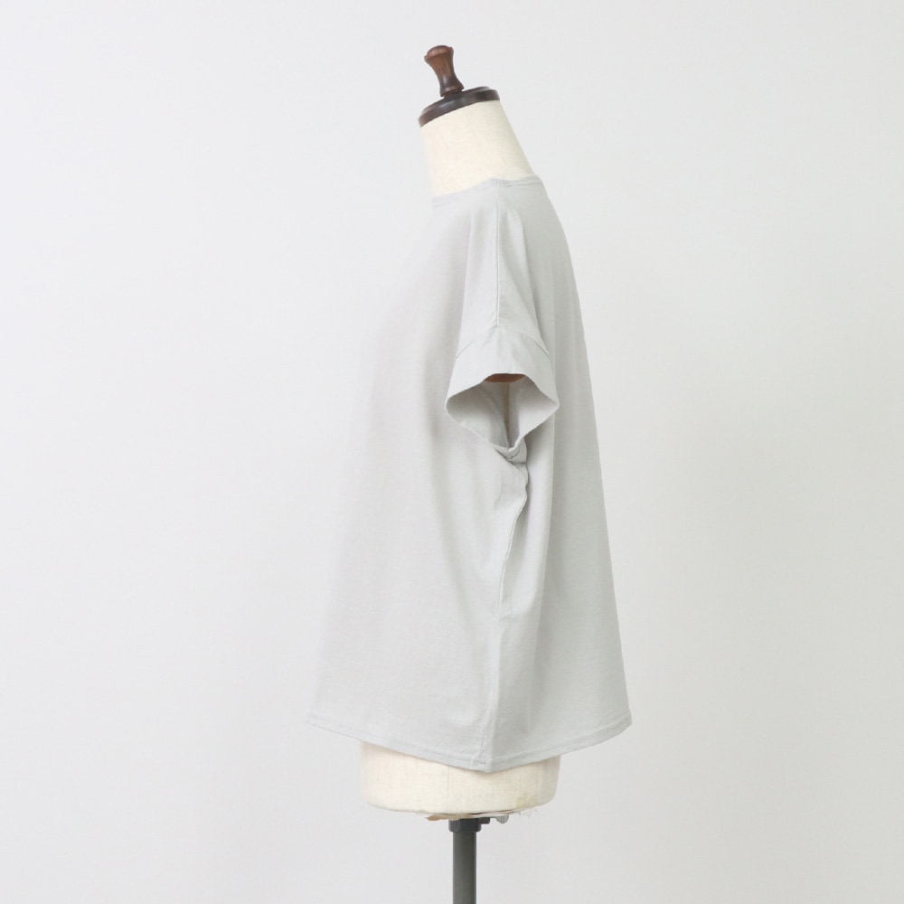 NARU(ナル)小泉さよ様コラボ ナチュラルソフト天竺 振り返り猫コンフィーシャツ 667006