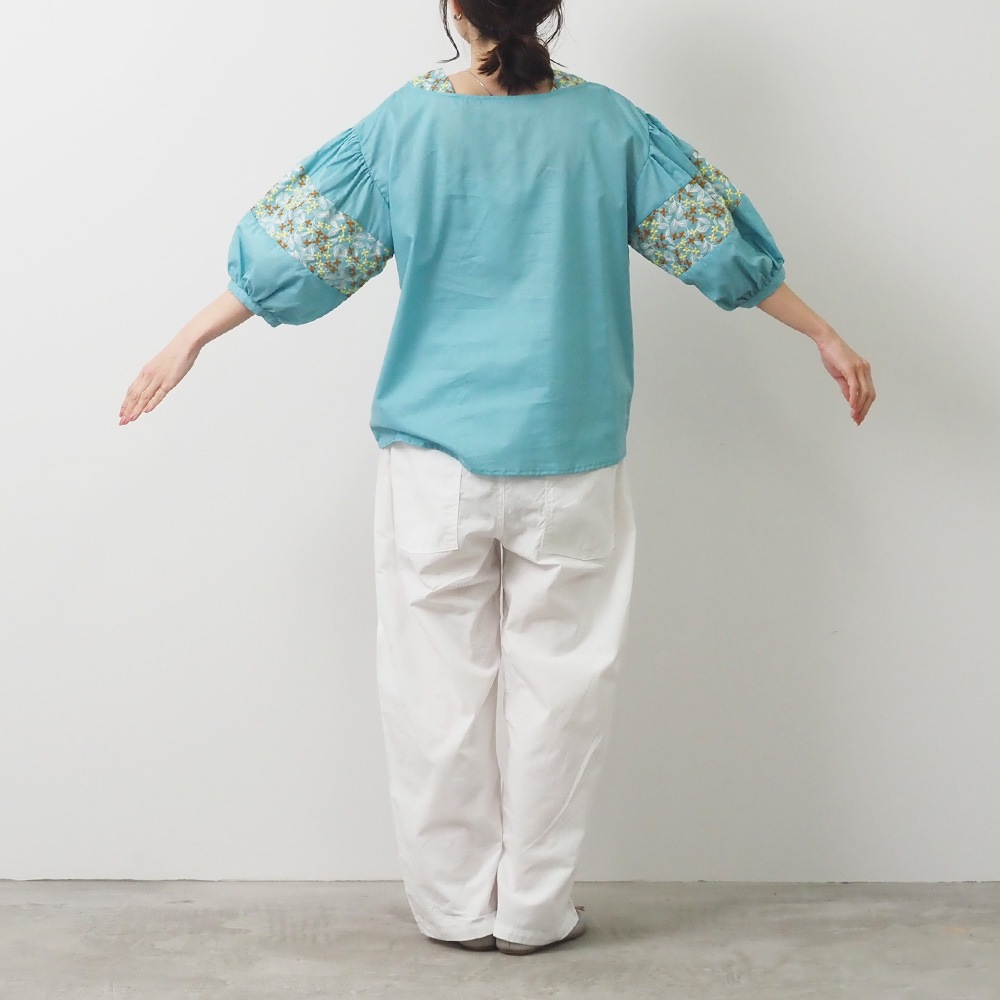 NARU(ナル) 小花刺繍ローン 切替ギャザースリーブPO 661930