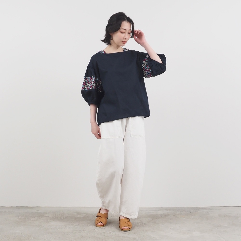 NARU(ナル) 小花刺繍ローン 切替ギャザースリーブPO 661930