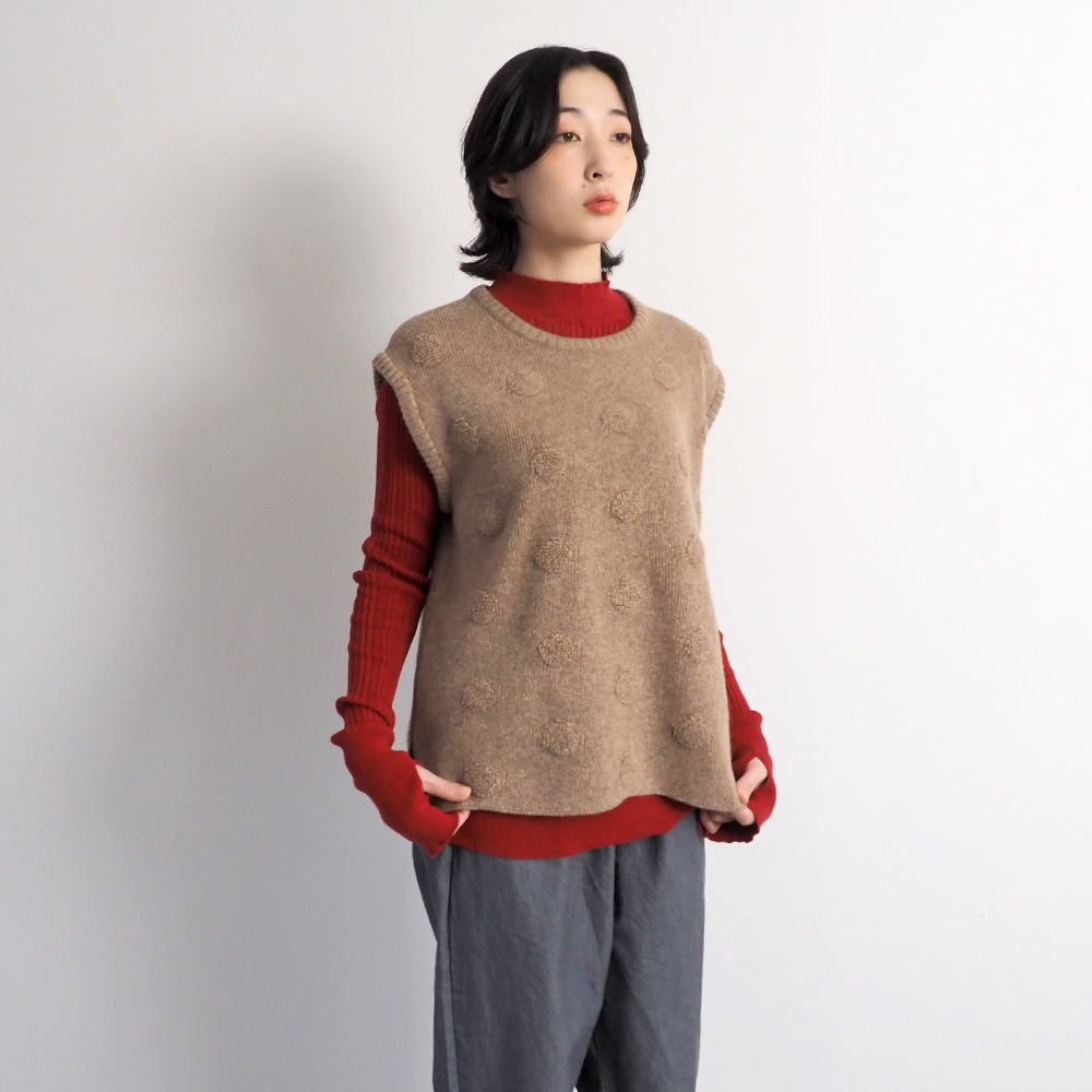 NARU(ナル) タスマニアラム パイルドットニットベスト 666611