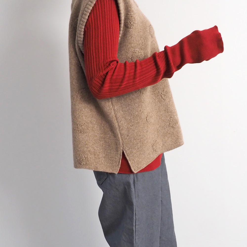 NARU(ナル) タスマニアラム パイルドットニットベスト 666611