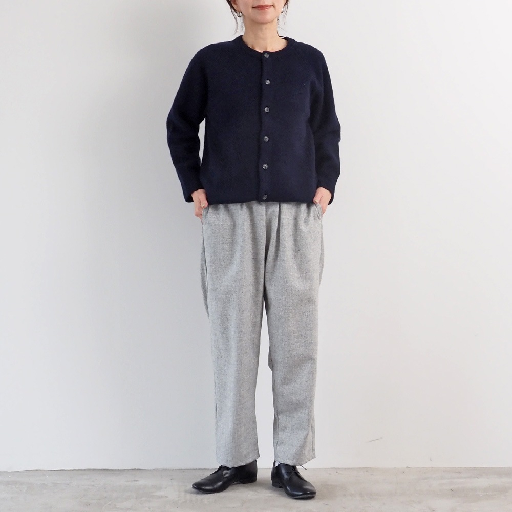 NARU(ナル) タスマニアラムプレミアム セントラルカーディガン 666615