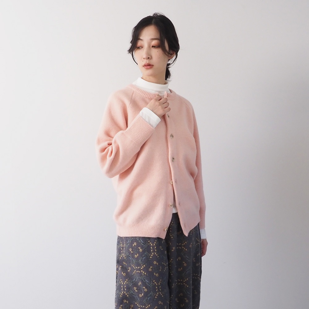 NARU(ナル) タスマニアラムプレミアム セントラルカーディガン 666615