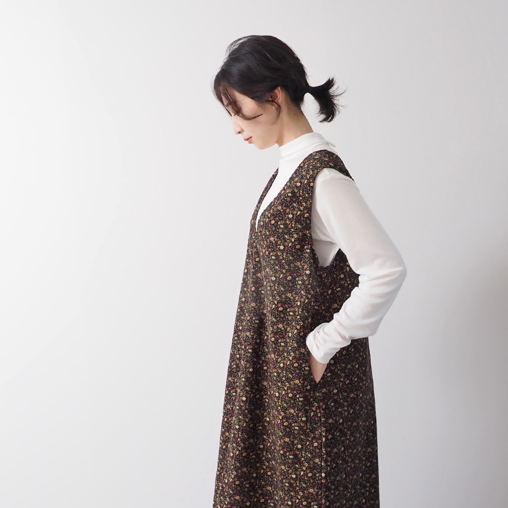 NARU(ナル) 21コーデュロイ小花柄 ジャンパースカート 666801