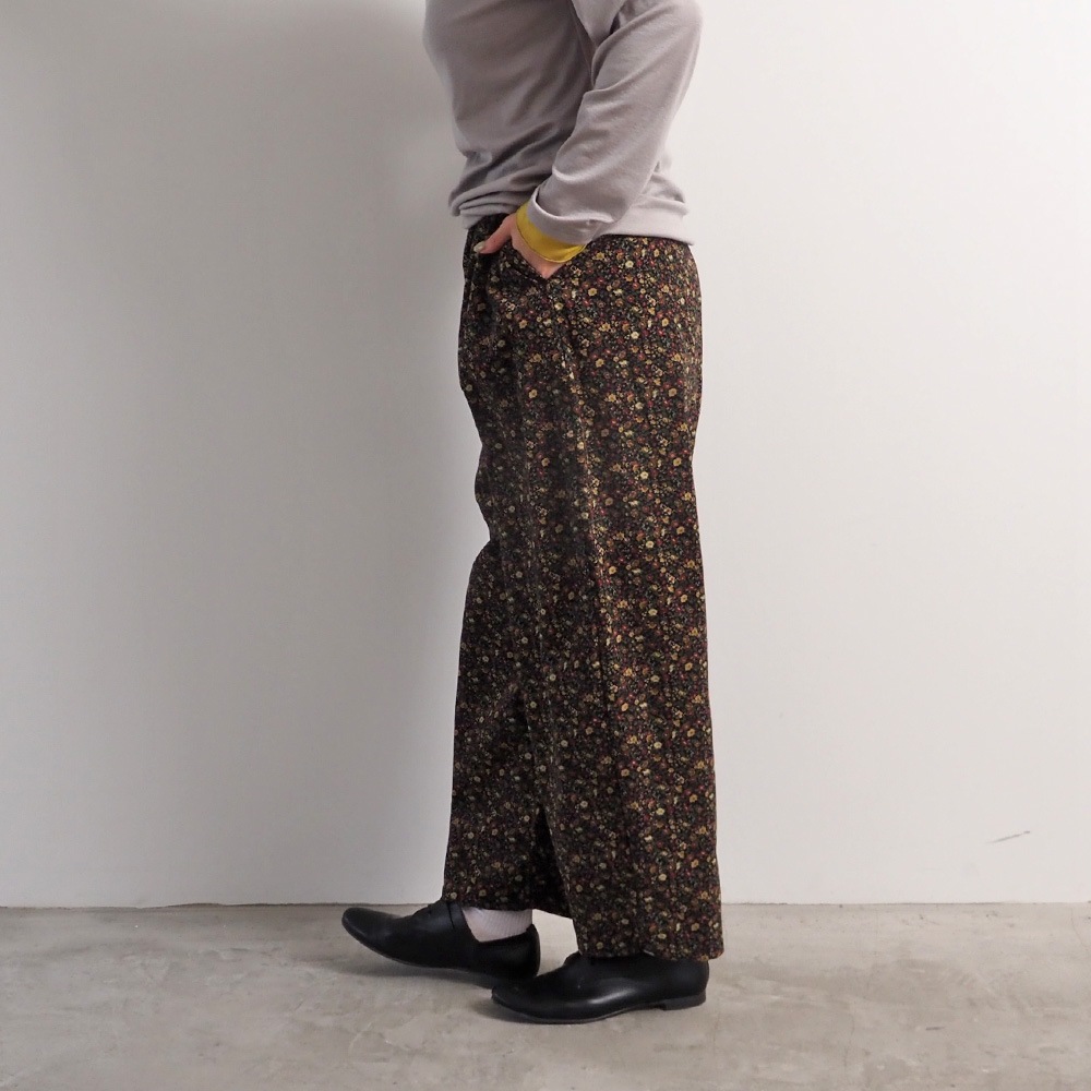 NARU(ナル) 21コーデュロイ小花柄 ロングエッグパンツ 6668001