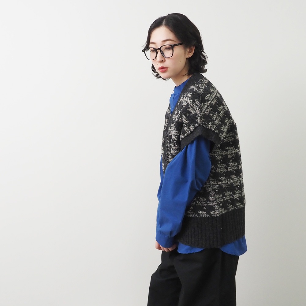 NARU(ナル) シルクネップミックス千鳥ブークレー リバーシブルニットベスト 660606
