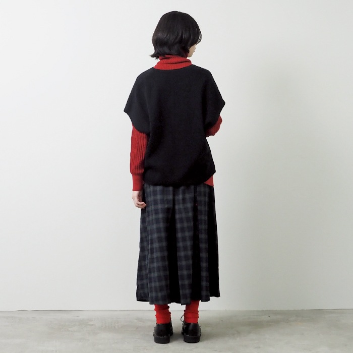 NARU(ナル) スノーコットン ミラノリブVネックベスト 656702