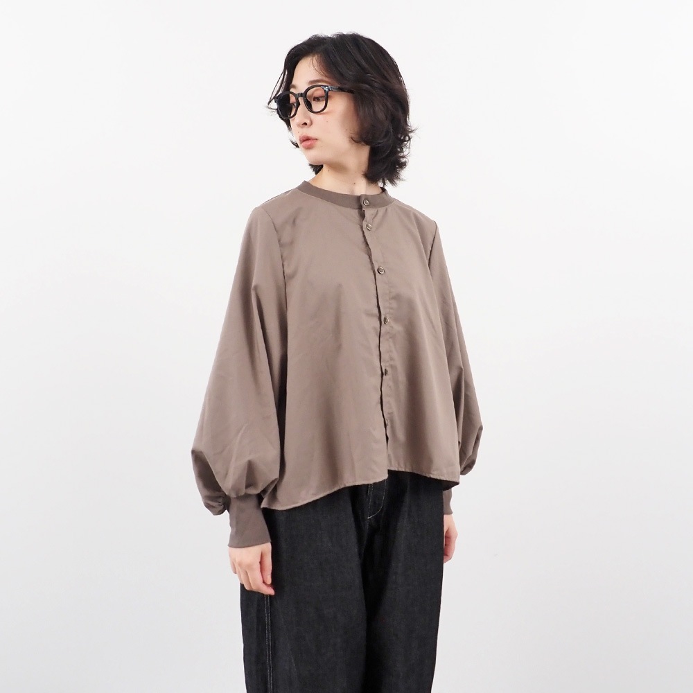 NARU(ナル) トロンとツイル フレアシャツ 665840