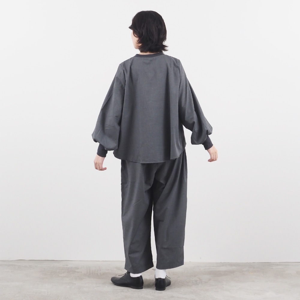 NARU(ナル) トロンとツイル フレアシャツ 665840