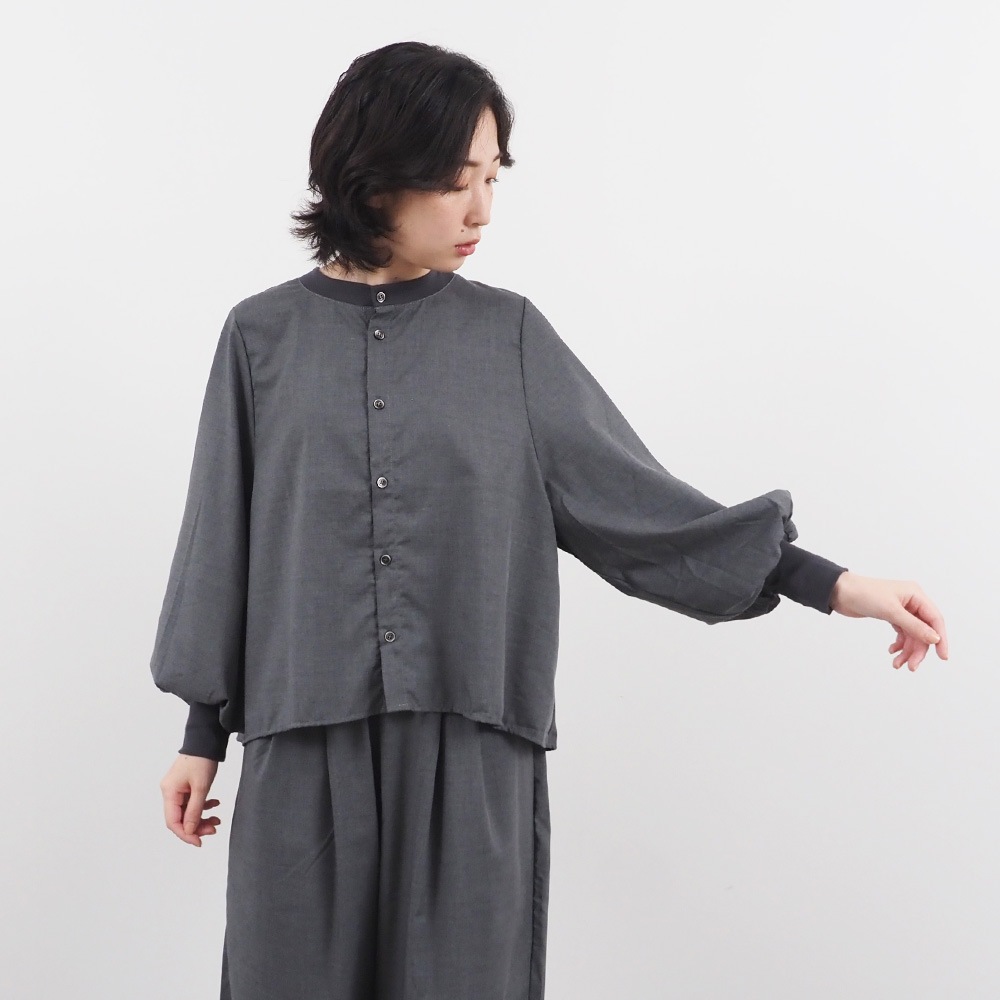 NARU(ナル) トロンとツイル フレアシャツ 665840