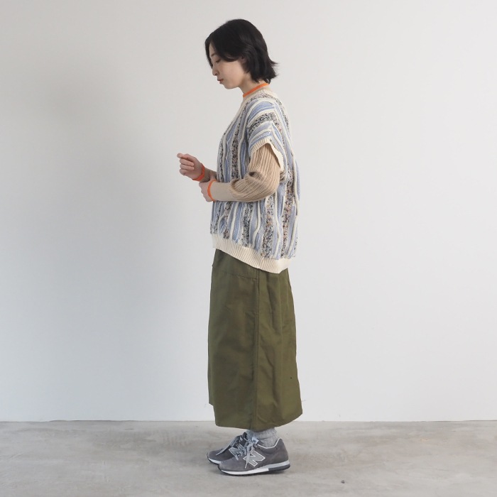 NARU(ナル) マーブルウェーブＶネックニットベスト 657601