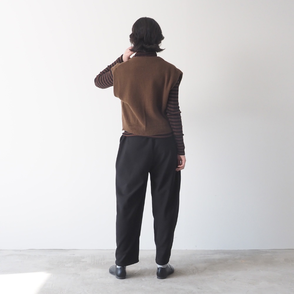 NARU(ナル) ブラッシュメルトンスムース ロングエッグパンツ 6692011