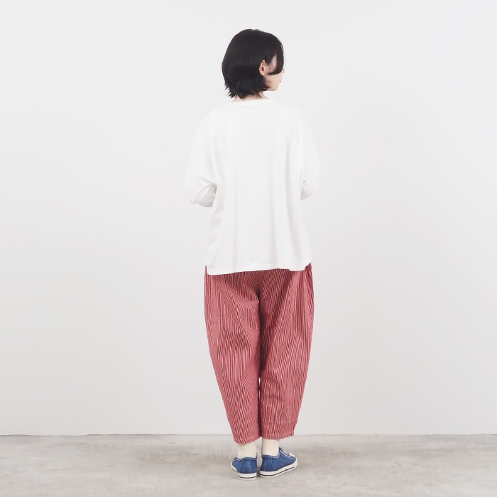 Ameri VINTAGE エッグパンツ Ameri（アメリ）の「HEM FRINGE EGG DENIM PANTS（デニムパンツ