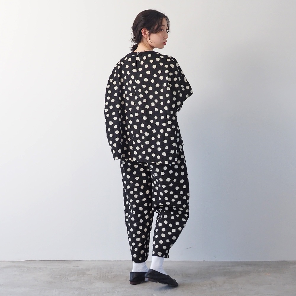 NARU(ナル) リップルクロスランダムドット エッグパンツ 667812