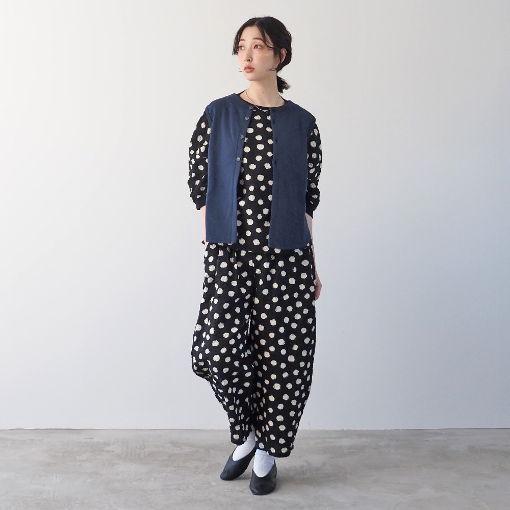 NARU(ナル) リップルクロスランダムドット エッグパンツ 667812