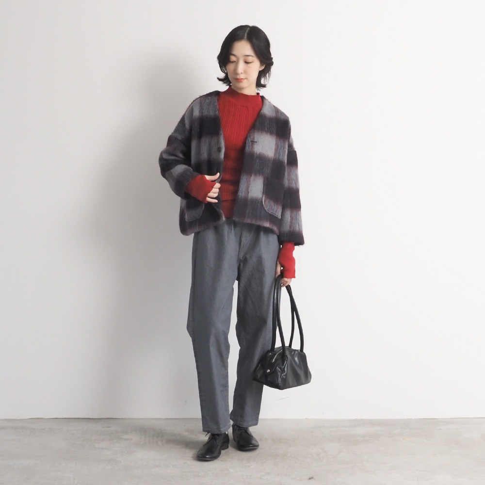 NARU(ナル) ランダムリブ Thumbholeハイネック 665700