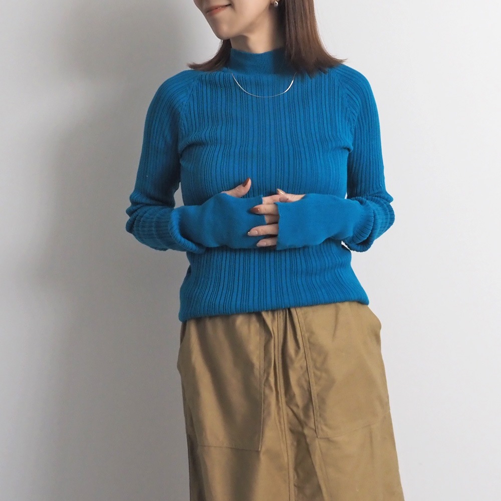 NARU(ナル) ランダムリブ Thumbholeハイネック 665700