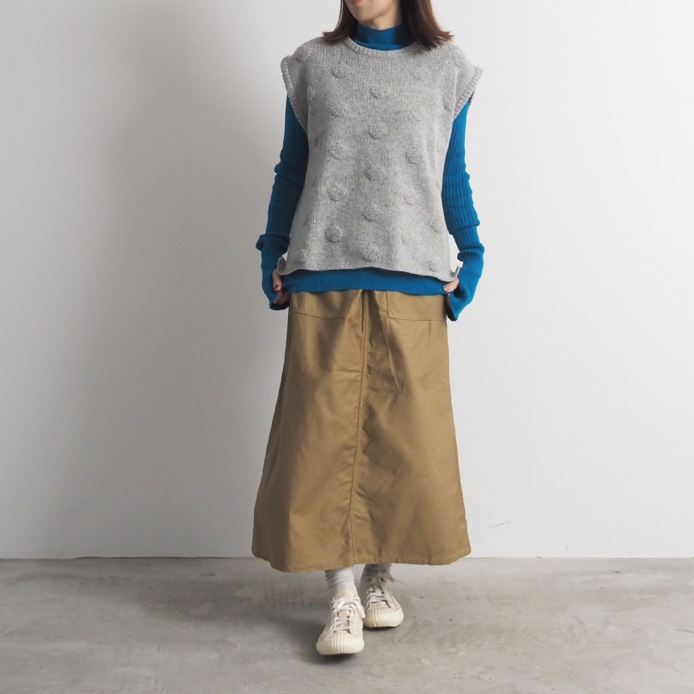 NARU(ナル) ランダムリブ Thumbholeハイネック 665700