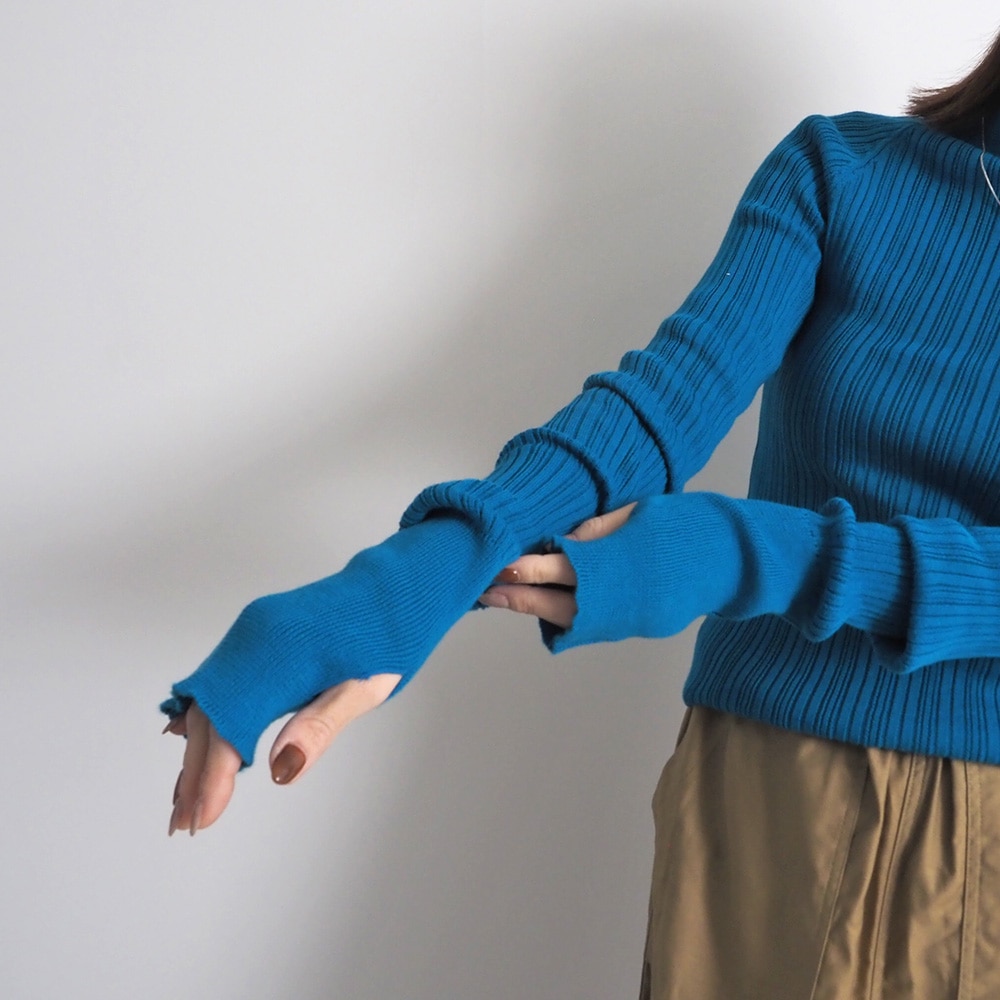 NARU(ナル) ランダムリブ Thumbholeハイネック 665700 | TOPS