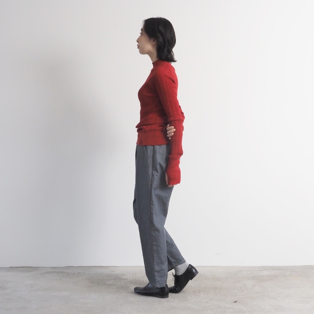 NARU(ナル) ランダムリブ Thumbholeハイネック 665700