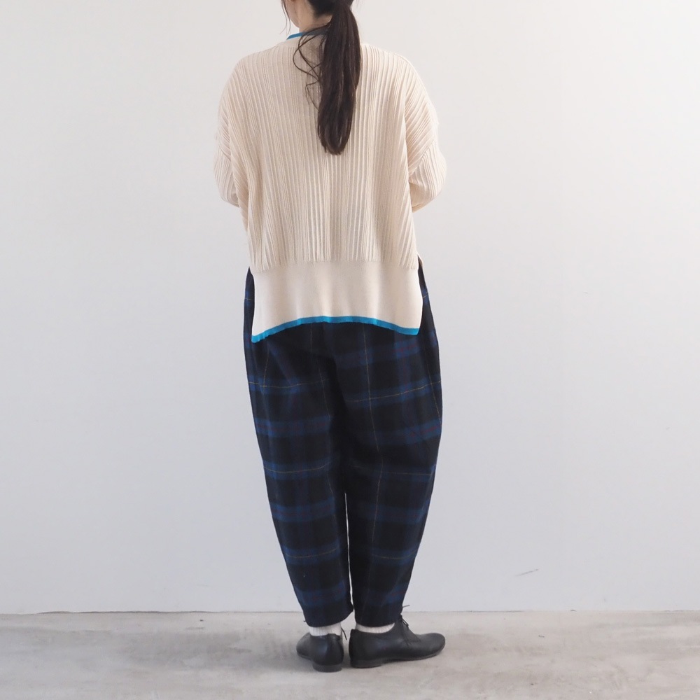 NARU(ナル) Hidamari Cotton ワイドリブバイカラーコモドニット 670710BF