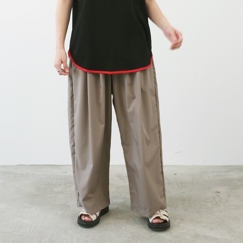 新色入荷！NARU(ナル) トロンとツイル タックワイドパンツ 661921