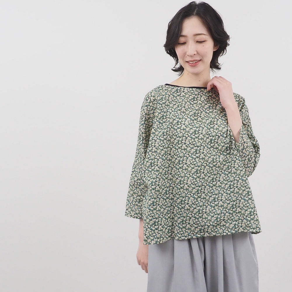 NARU(ナル) ミラクルウェーブリバティプリント(Day's Eye) バトーブラウス7分袖(2way) 661856